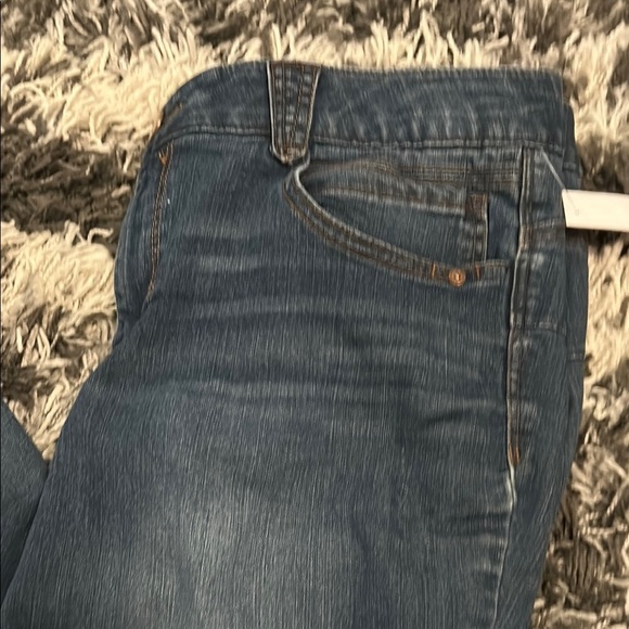 Democracy Blue Skinny Jeans with Distressed Details - Picture 4 of 6